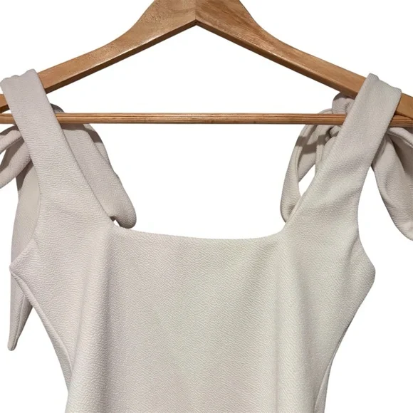Show me your MuMu Gidget Bodysuit White Size Medium - Picture 10 of 13